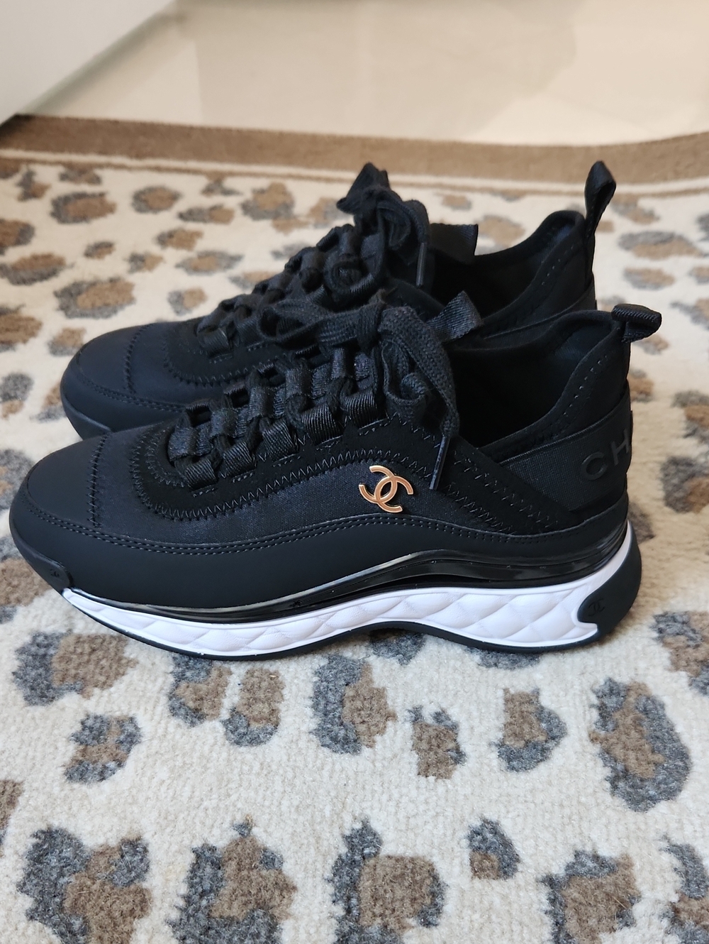 Black Sneakers with Gold Logo Insole - Picture 2 of 5